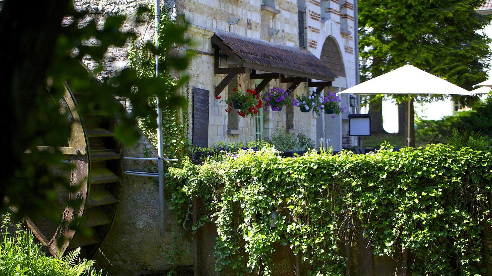 Moulin De Mombreux Hotel Lumbres Exterior photo