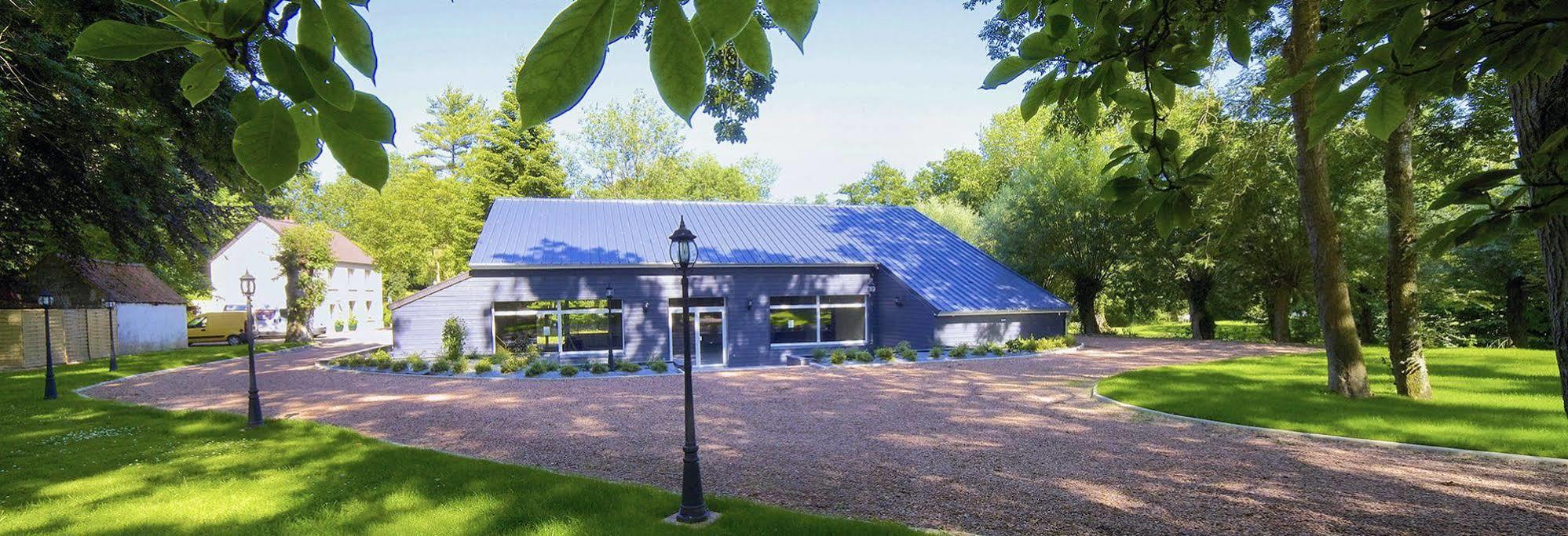 Moulin De Mombreux Hotel Lumbres Exterior photo